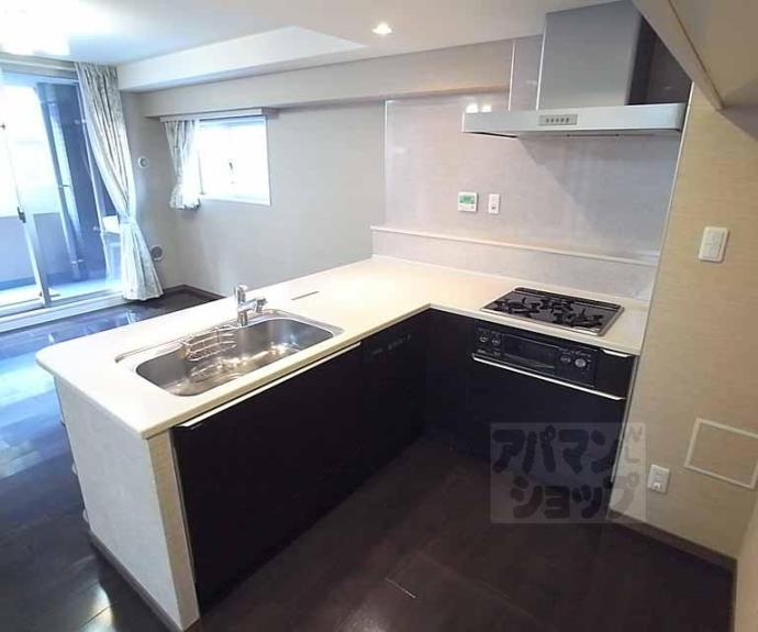 【イーグルコート衣笠廬山邸】間取