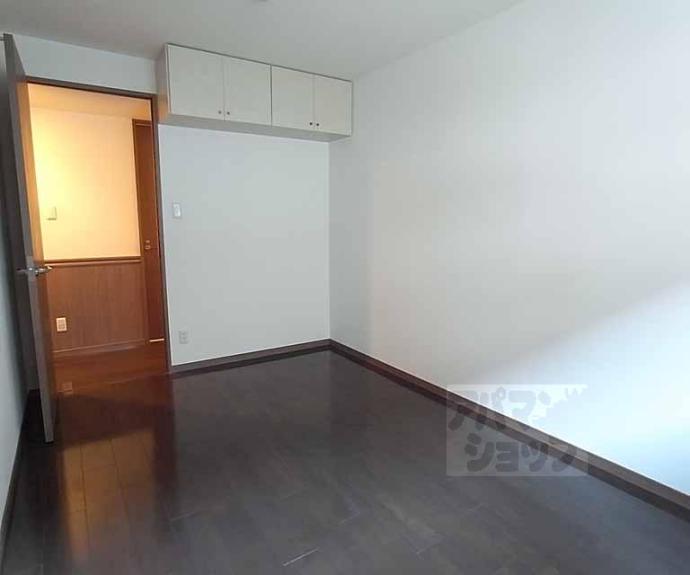 【イーグルコート衣笠廬山邸】間取