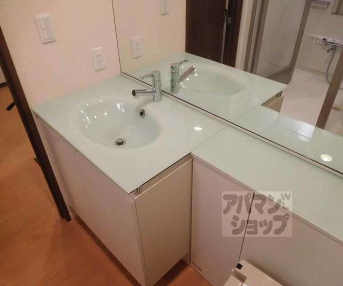 【Ｗｅａｖｉｎｇ　Ｈｏｕｓｅ山城】間取