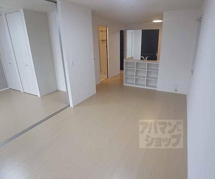 【ヴェルドミール・ヴァリ】間取