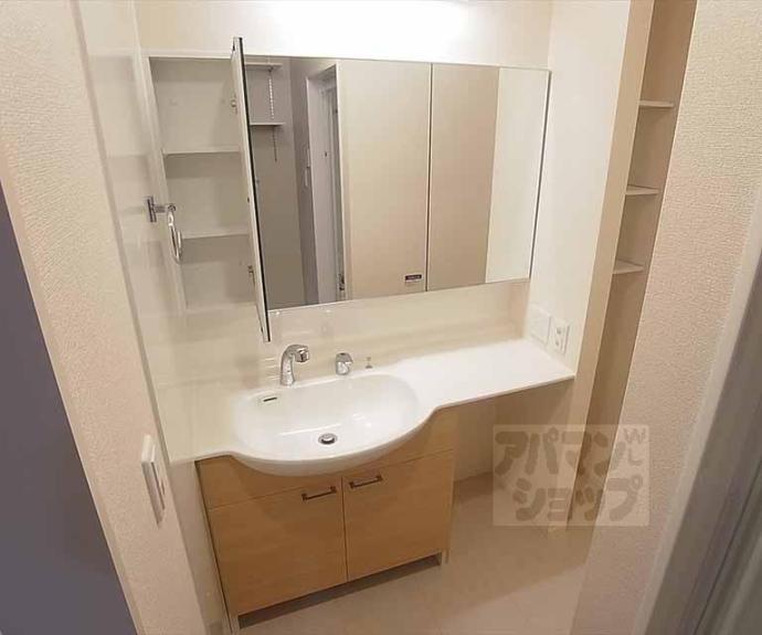 【ヴェルドミール・ヴァリ】間取