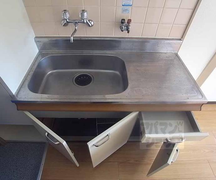 【プチシャトー紫野】間取