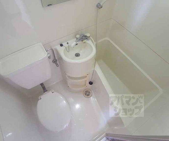 【プチシャトー紫野】間取