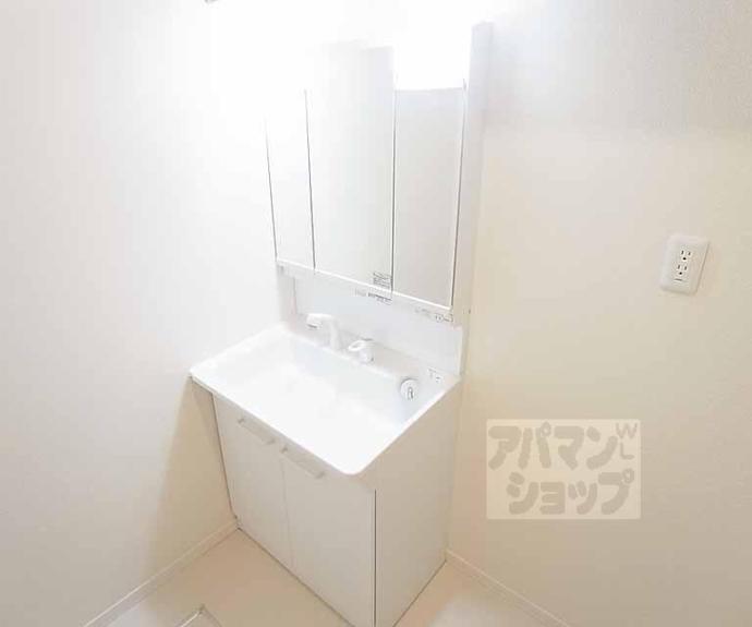 【リバークレスト舟山】間取