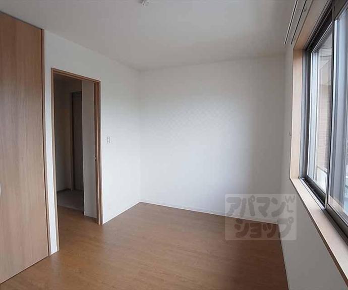 【Shining Terrace 西賀茂】間取