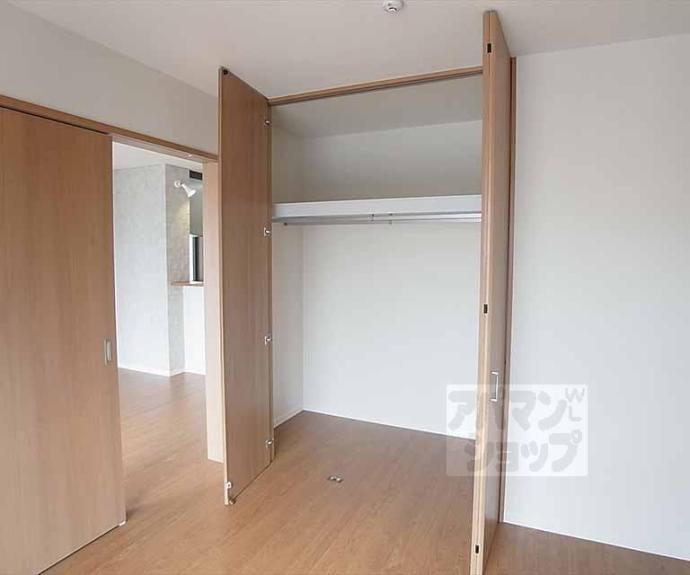 【Ｓｈｉｎｉｎｇ　Ｔｅｒｒａｃｅ　西賀茂】間取