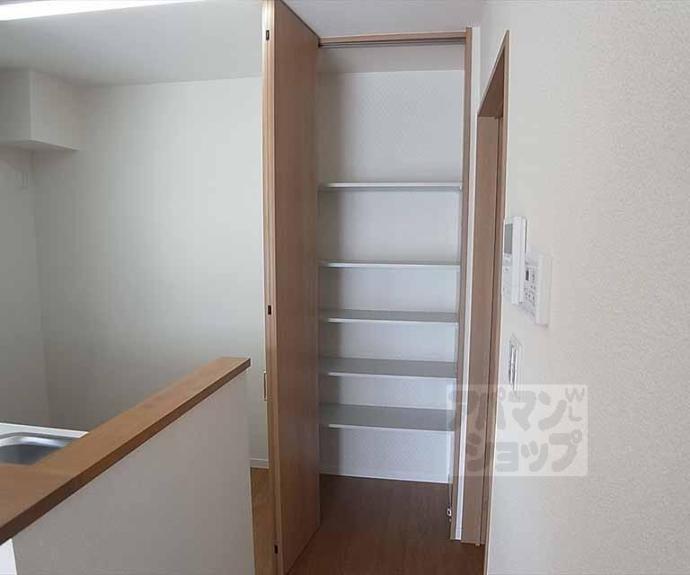 【Ｓｈｉｎｉｎｇ　Ｔｅｒｒａｃｅ　西賀茂】間取