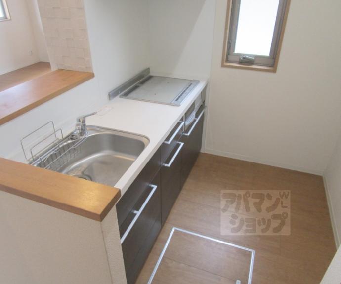 【Ｓｈｉｎｉｎｇ　Ｔｅｒｒａｃｅ　西賀茂】間取