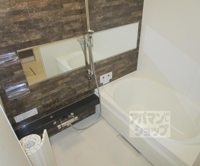 【Ｓｈｉｎｉｎｇ　Ｔｅｒｒａｃｅ　西賀茂】間取