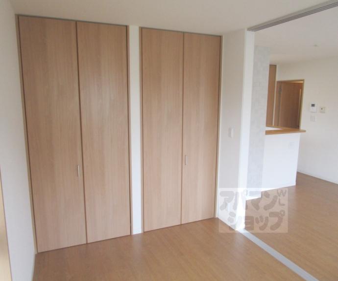 【Ｓｈｉｎｉｎｇ　Ｔｅｒｒａｃｅ　西賀茂】間取