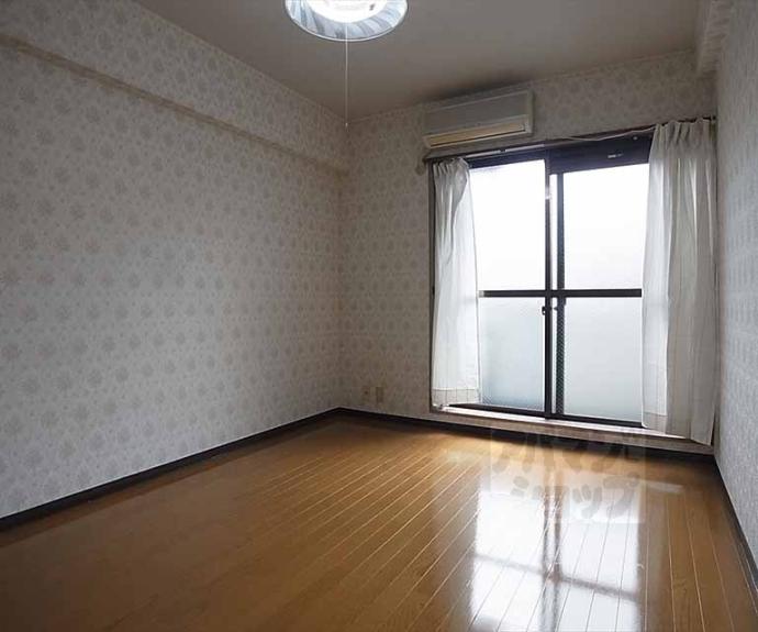 【エントランスライフ金閣Ｇ】間取