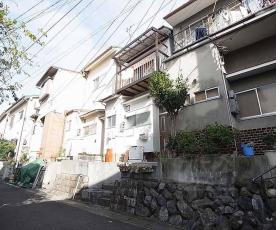 衣笠荒見町テラスハウス：間取図