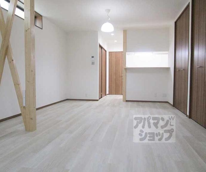 【紫野石龍町４８貸家】間取