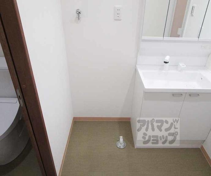 【紫野石龍町４８貸家】間取