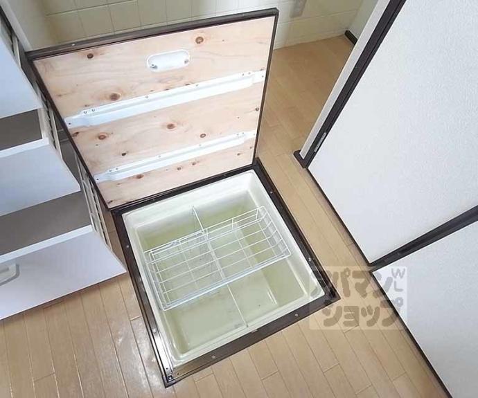 【紫野上野町22-2貸家】間取