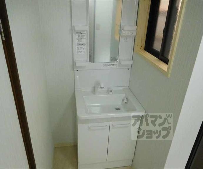 【紫野西土居町1-64貸家】間取