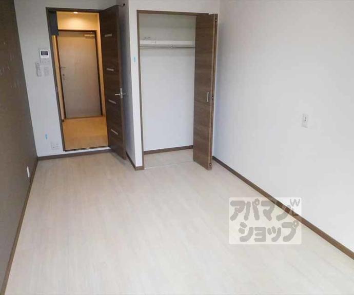 【ＧＲＡＮＤ　ＦＩＲＳＴ鞍馬口】間取