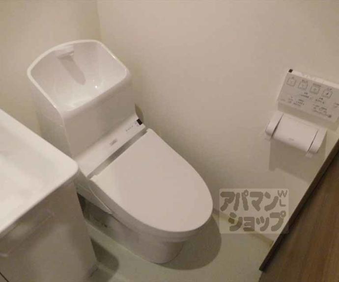 【ＧＲＡＮＤ　ＦＩＲＳＴ鞍馬口】間取