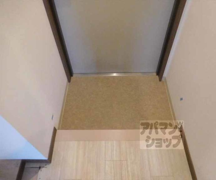 【ＧＲＡＮＤ　ＦＩＲＳＴ鞍馬口】間取