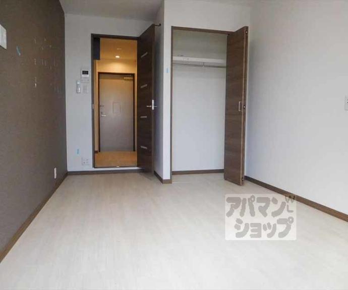 【ＧＲＡＮＤ　ＦＩＲＳＴ鞍馬口】間取