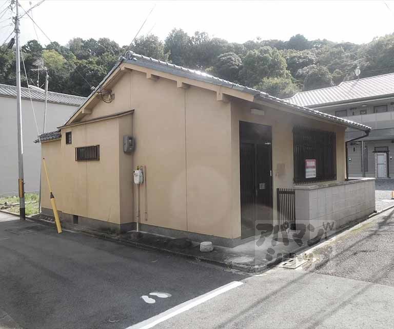 紫野東舟岡町１６貸家