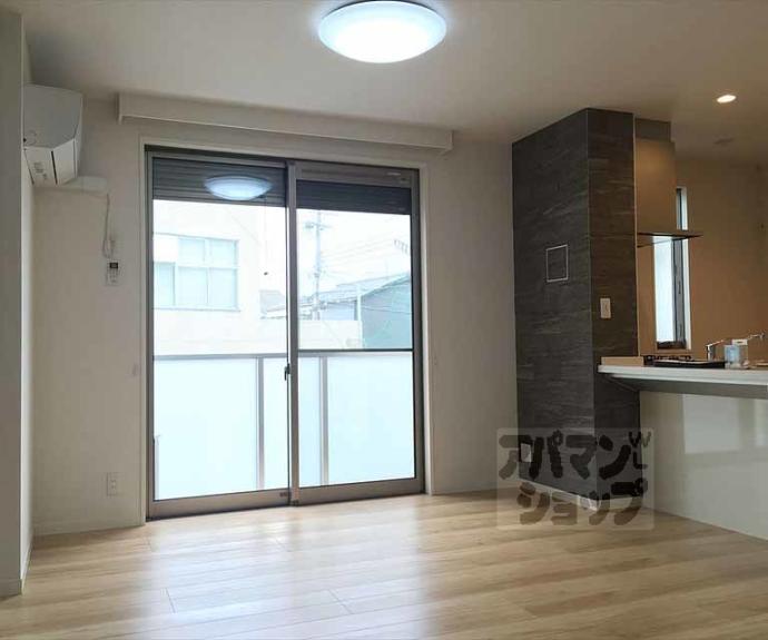 【シャーメゾン　ノア】間取