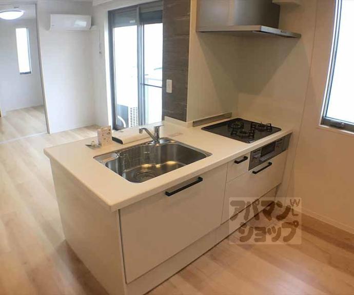 【シャーメゾン　ノア】間取