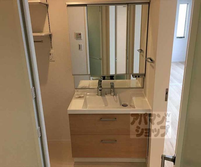 【シャーメゾン　ノア】間取