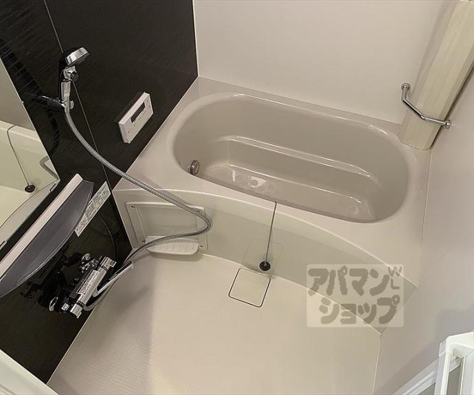 【アドバンス京都北大路レフィナード】間取