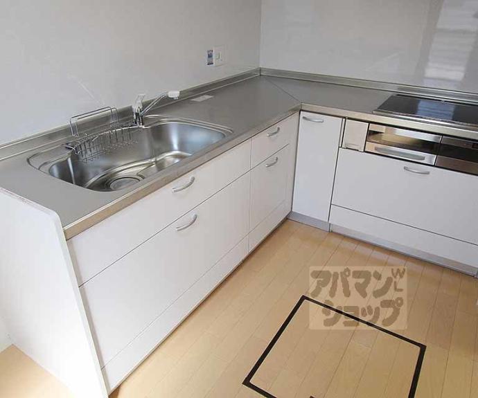 【紫野上築山町３７貸家】間取