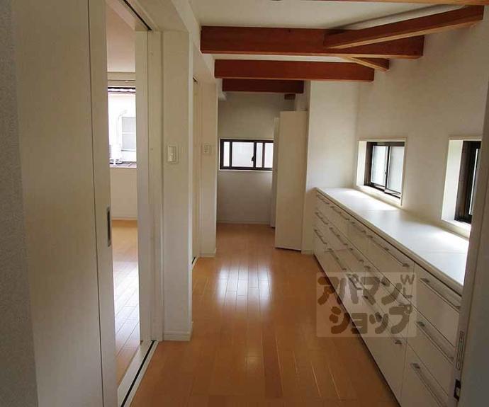 【紫野上築山町３７貸家】間取