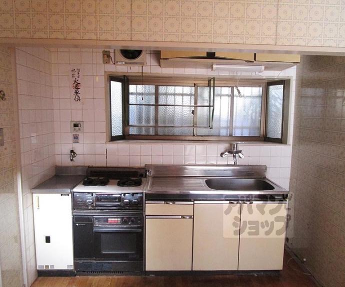 【衣笠開キ町１０４－２貸家】間取