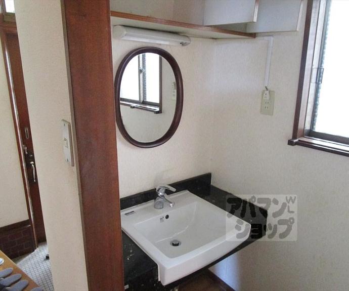 【衣笠開キ町１０４－２貸家】間取