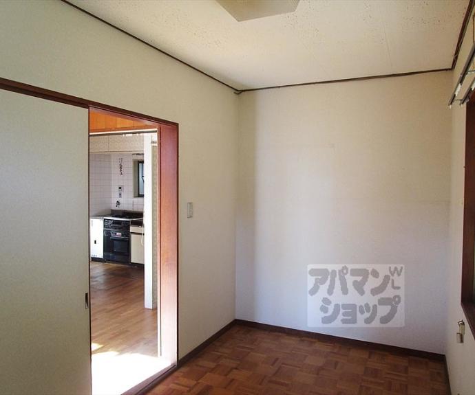 【衣笠開キ町１０４－２貸家】間取