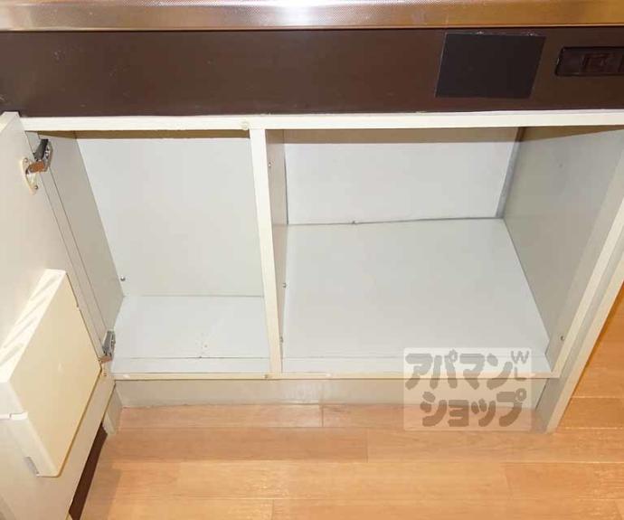 【スクエアF】間取