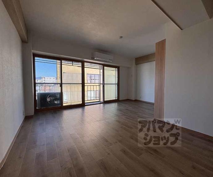 【小山マンション】