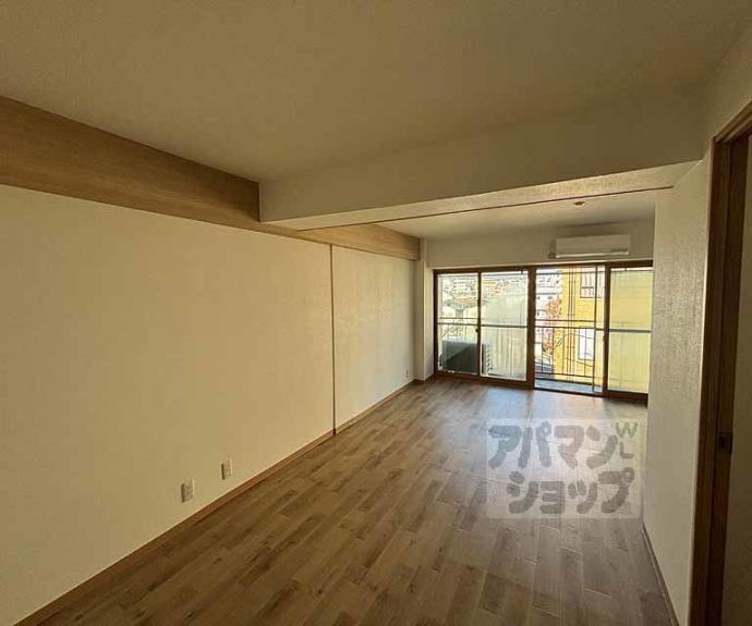 【小山マンション】