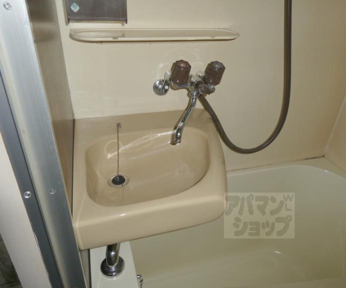 【朝日プラザ鴨川】間取