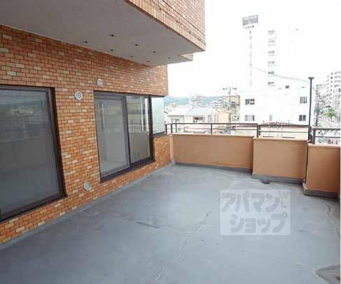 【ライオンズマンション聚楽二条】間取
