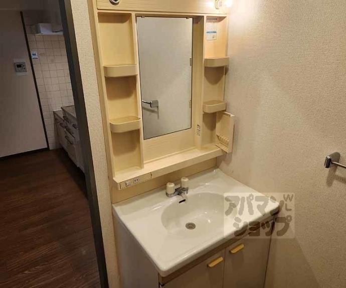 【パレロイヤル西陣佐わらび】間取