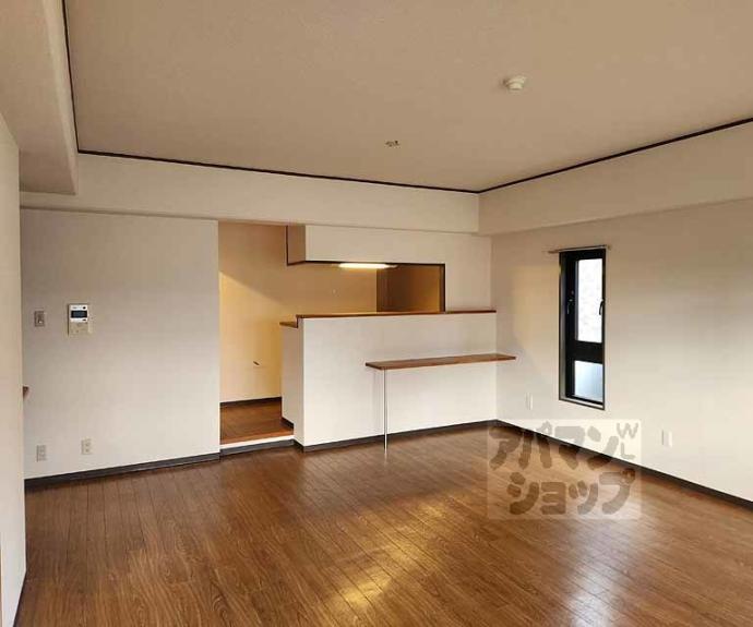 【パレロイヤル西陣佐わらび】間取