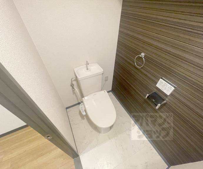 【パレロイヤル西陣】間取