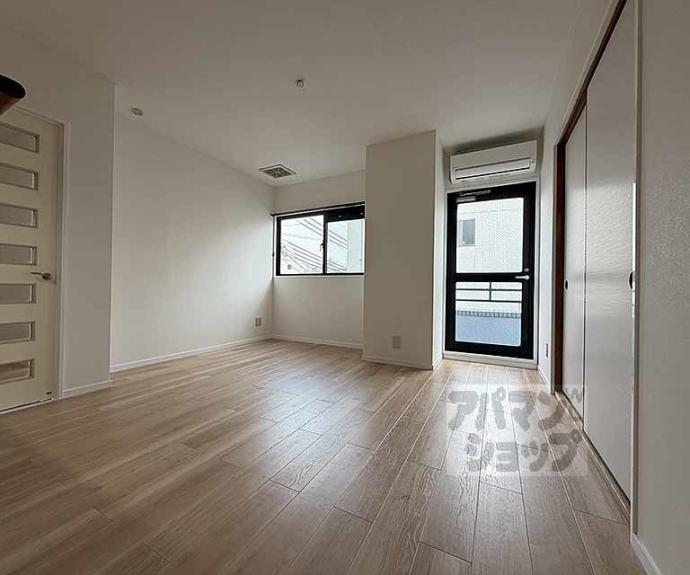 【シャトー御池】間取