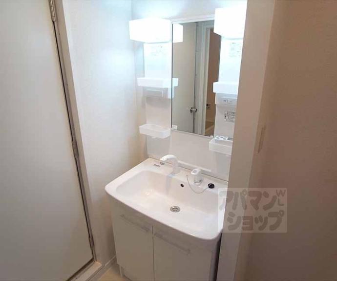 【高野ロイヤルハイツ】間取