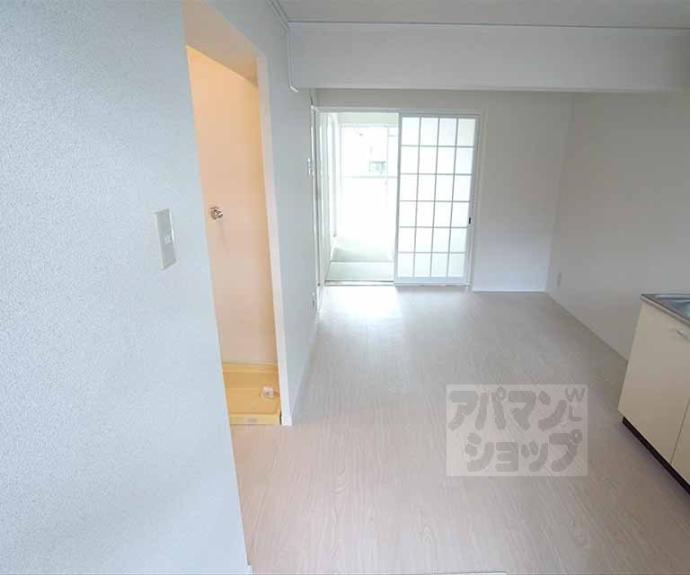 【高野ロイヤルハイツ】間取