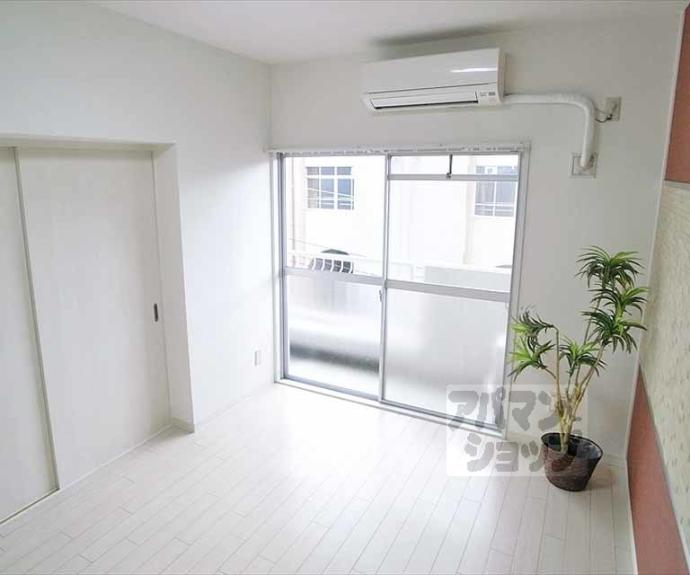 【高野ロイヤルハイツ】間取