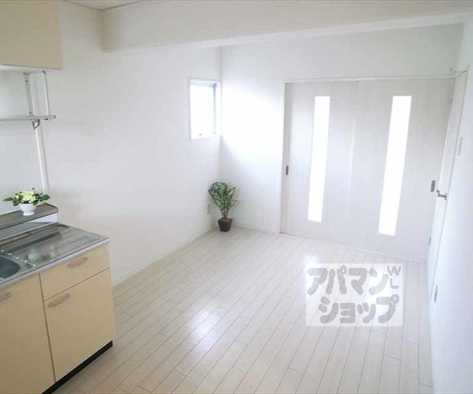 【高野ロイヤルハイツ】間取