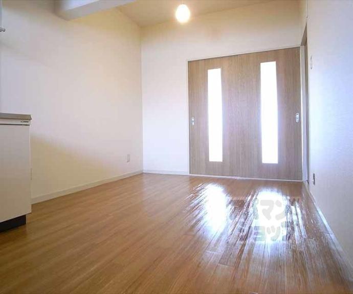 【高野ロイヤルハイツ】間取