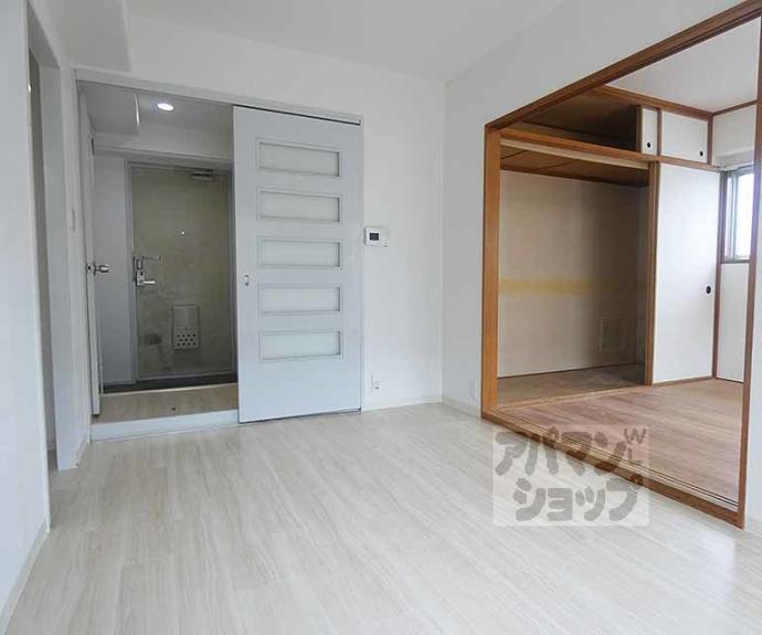 【第３３長栄今小路メリーハイツ】間取