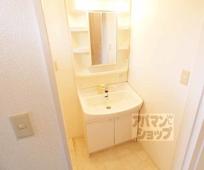 【第３３長栄今小路メリーハイツ】間取